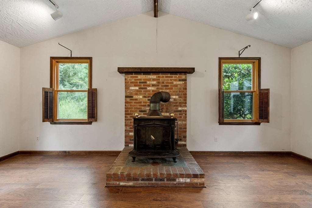 26 Searle ST, Georgetown, MA, 26 Searle ST, Georgetown, MA Photo #7