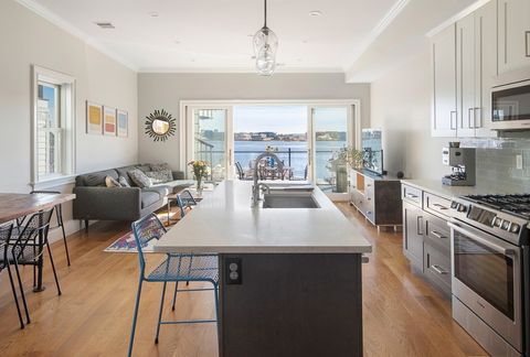 263 Webster St 3 Boston MA 02128