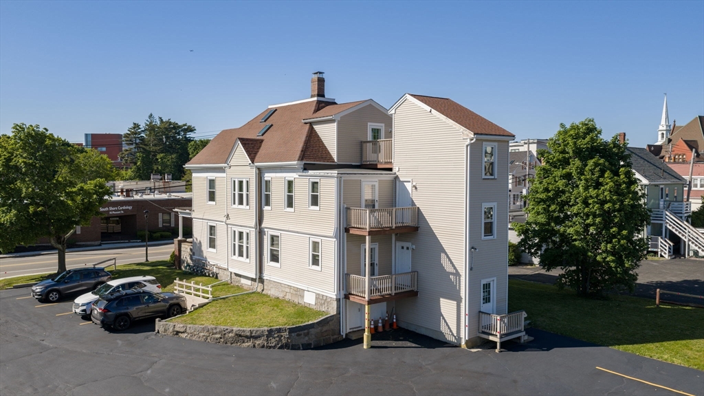 67 Pleasant St