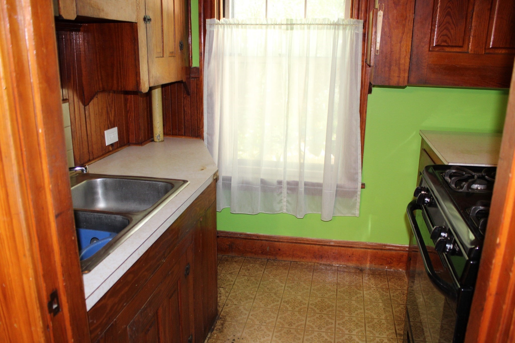 17 Clarence St, Attleboro, MA, 17 Clarence St, Attleboro, MA Photo #8