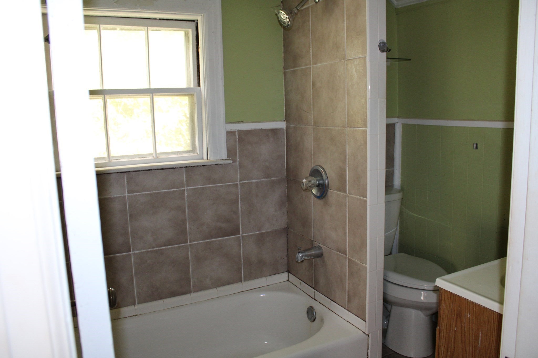 17 Clarence St, Attleboro, MA, 17 Clarence St, Attleboro, MA Photo #13