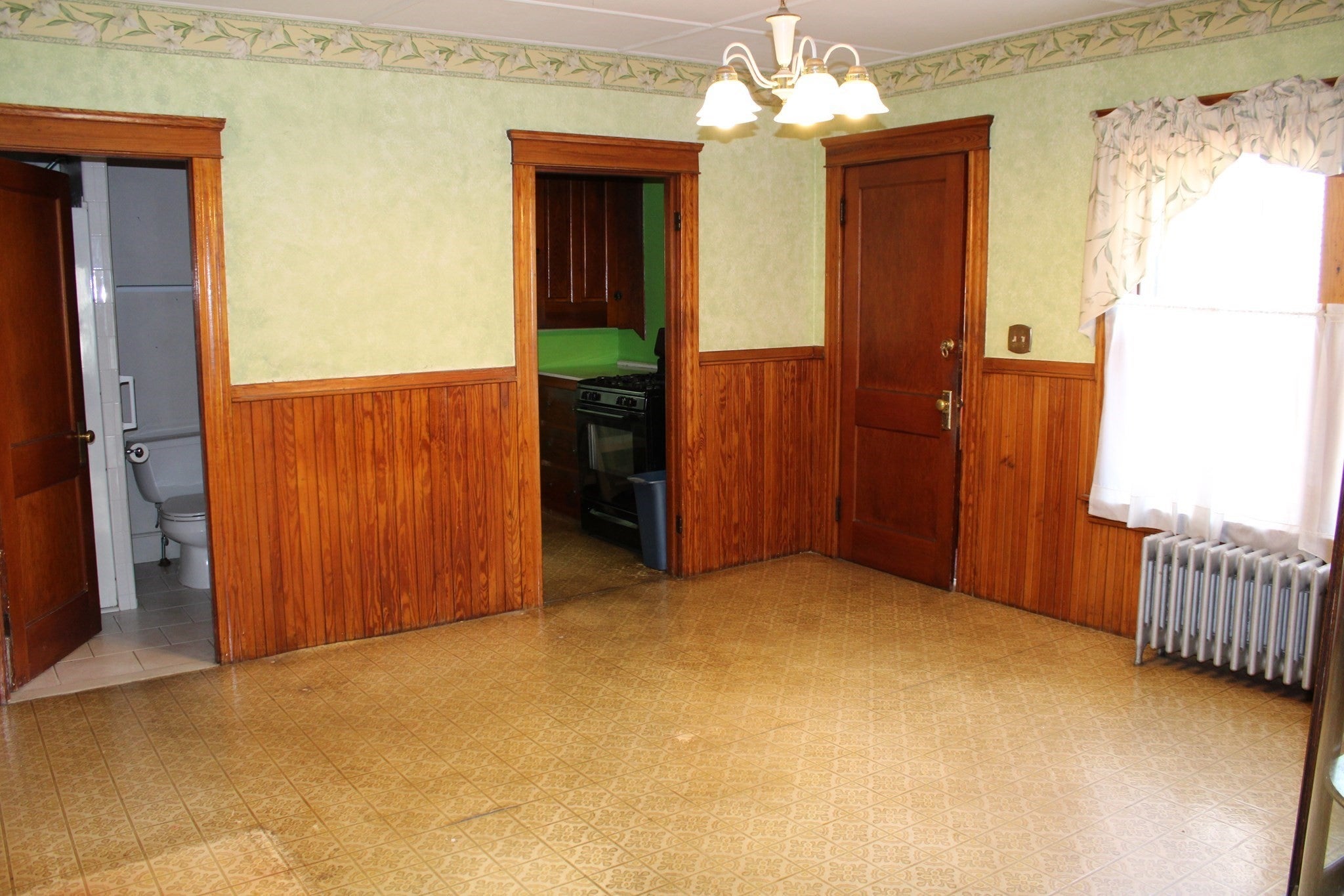 17 Clarence St, Attleboro, MA, 17 Clarence St, Attleboro, MA Photo #2
