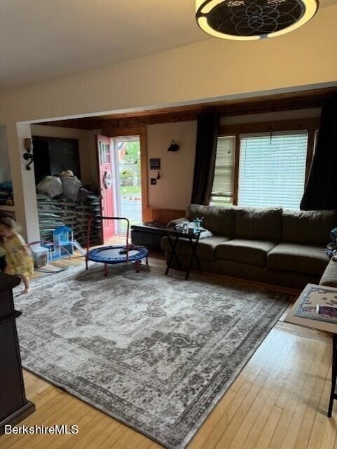 1127 N Hoosac Rd