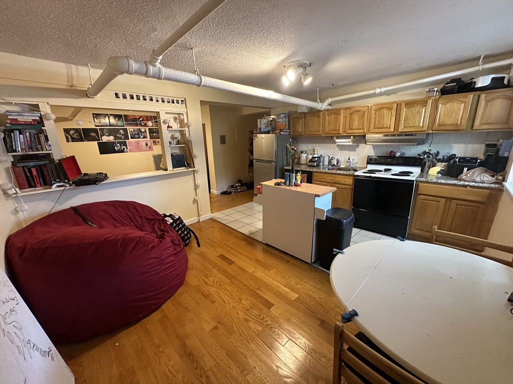 313 Summit Ave 13