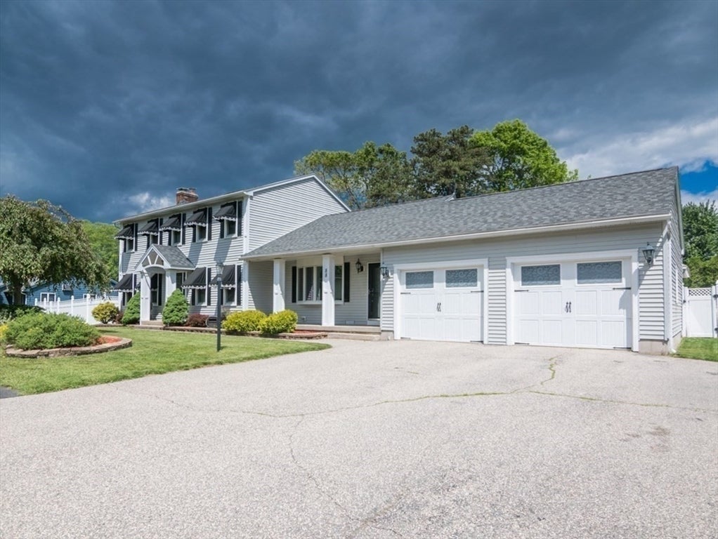 88 Mcdonald Drive