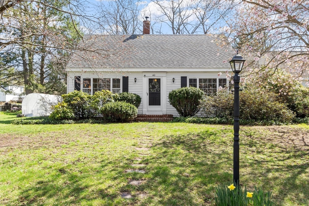 40 Ivy Dr