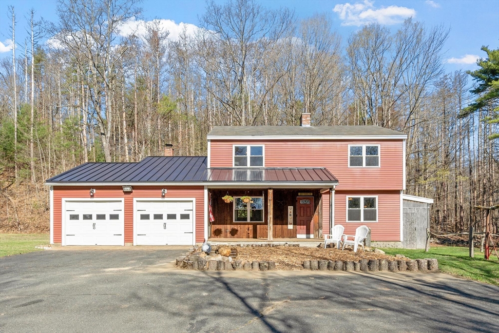 885 Royalston