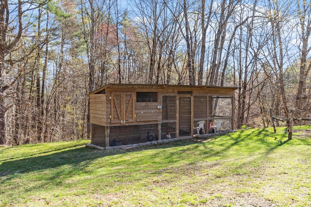 885 Royalston