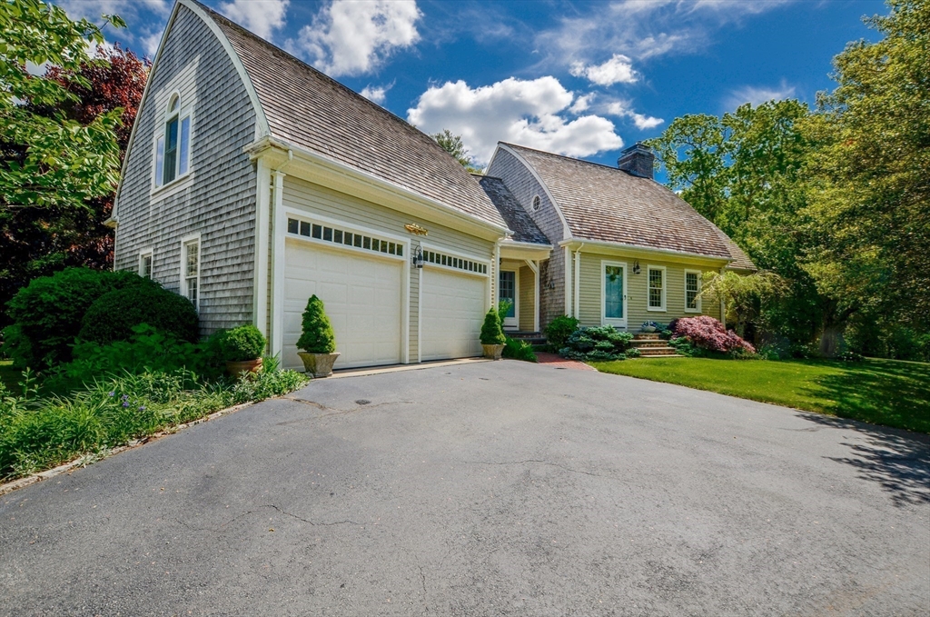 120 Olde Knoll Road