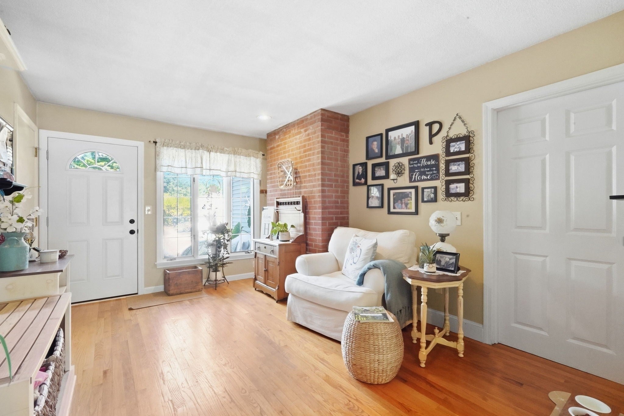 36 Decorie Dr, Wilbraham, MA, 36 Decorie Dr, Wilbraham, MA Photo #6