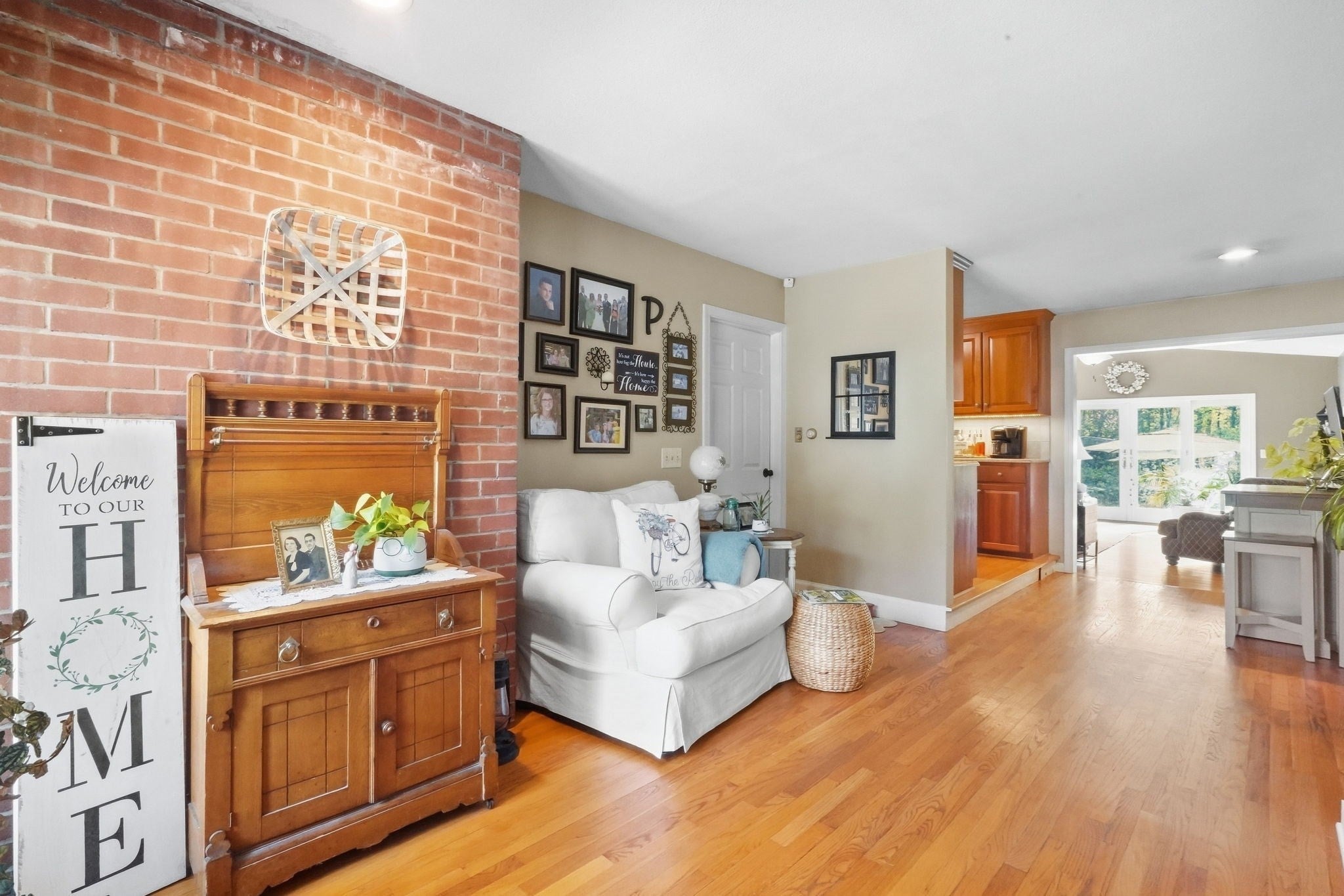 36 Decorie Dr, Wilbraham, MA, 36 Decorie Dr, Wilbraham, MA Photo #8