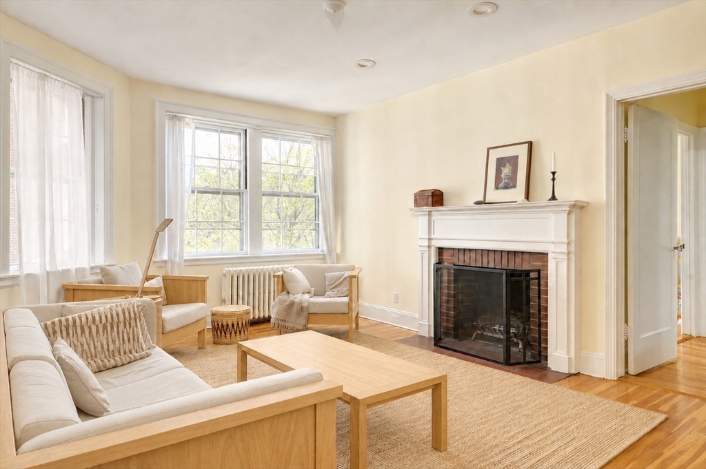 41 Bowdoin Street #28