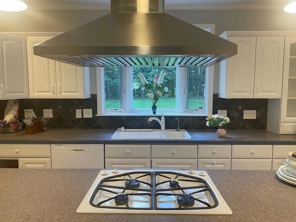 47 Fiske St #2, Natick, MA, 47 Fiske St #2, Natick, MA Photo #5