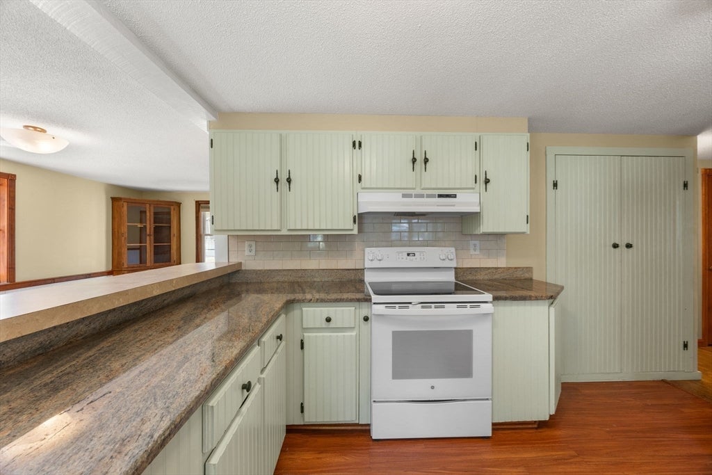 87 Vidal Ave, Falmouth, MA, 87 Vidal Ave, Falmouth, MA Photo #12