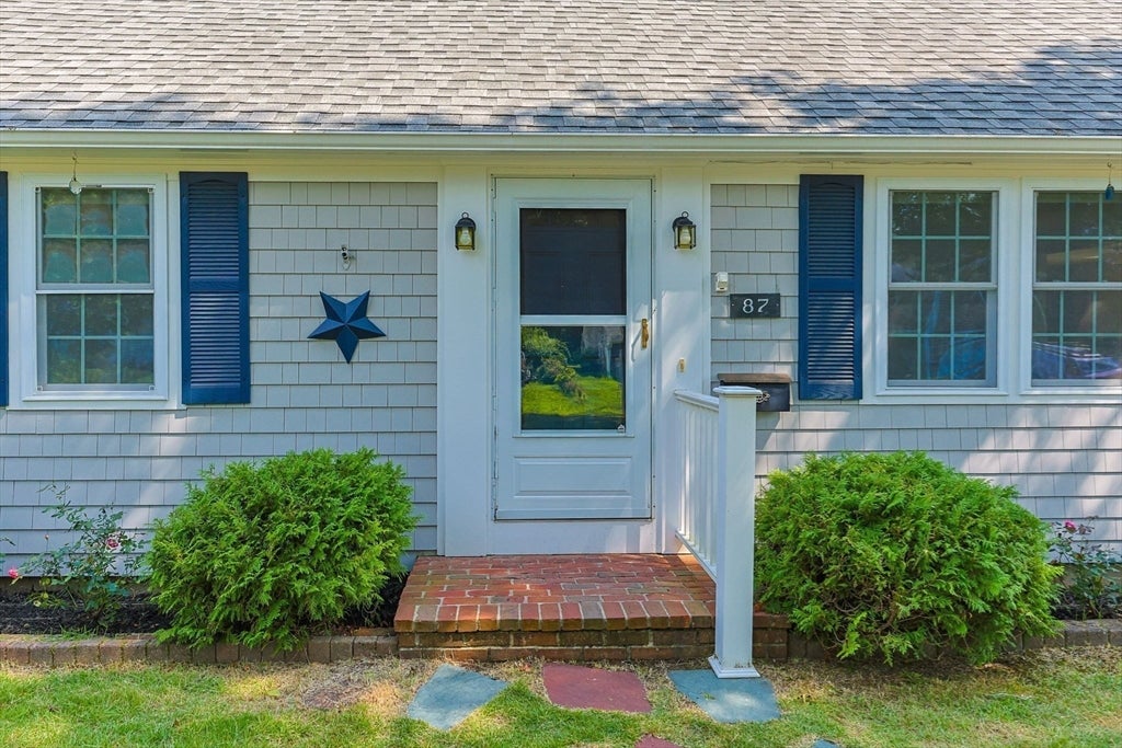 87 Vidal Ave, Falmouth, MA, 87 Vidal Ave, Falmouth, MA Photo #4