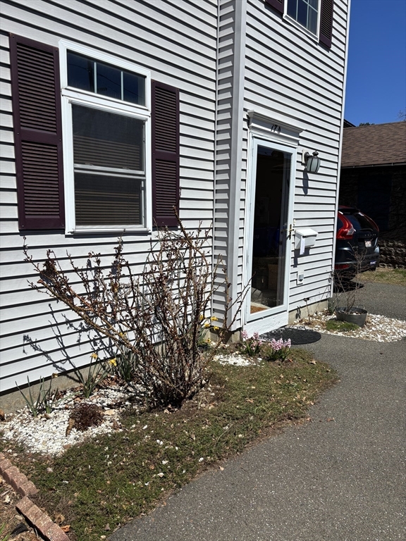 17 Maine Ave D