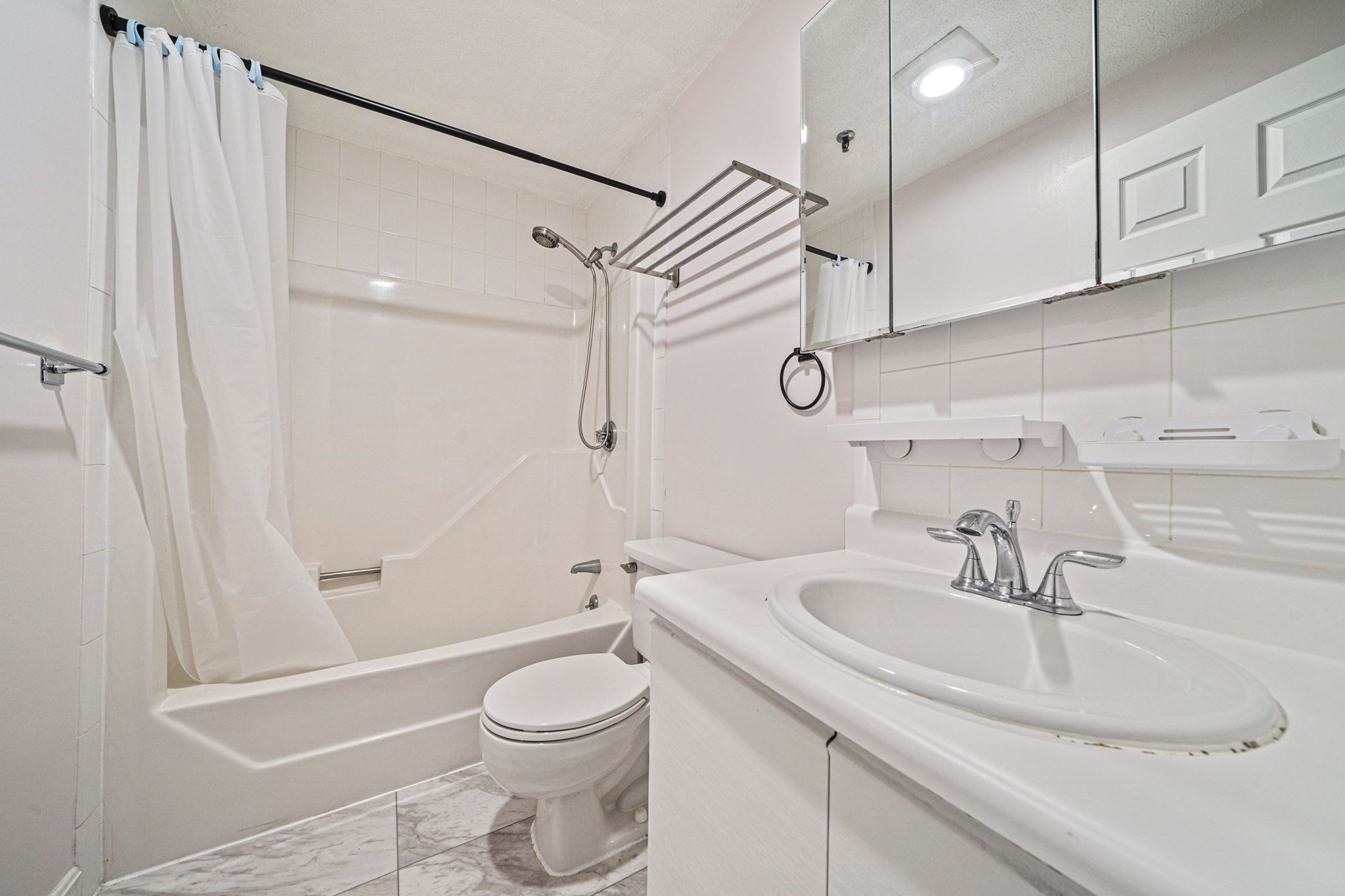 3920 Mystic Valley Pkwy #708, Medford, MA, 3920 Mystic Valley Pkwy #708, Medford, MA Photo #9