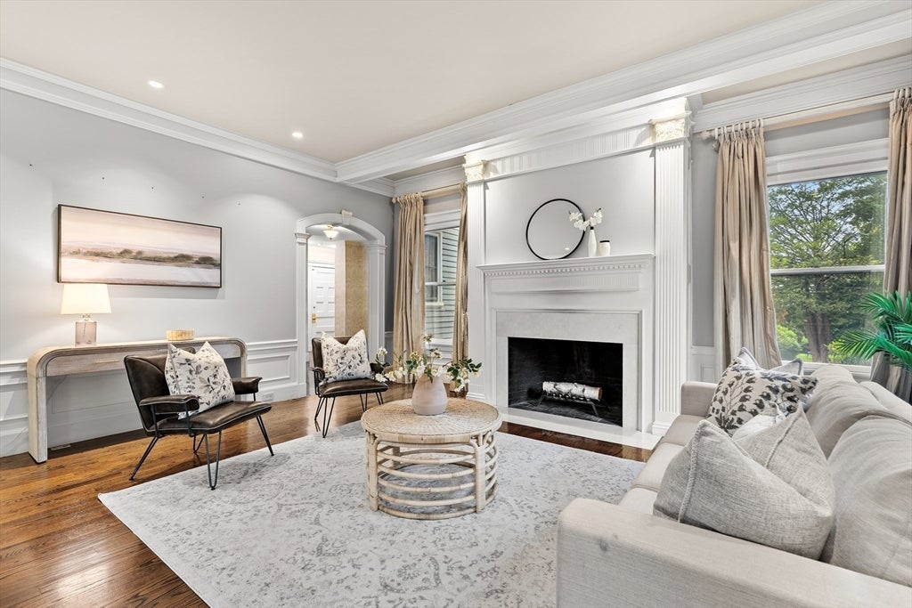14 Wellington St 1
