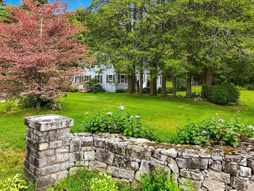 176 Sherburne Ave, Tyngsborough, MA, 176 Sherburne Ave, Tyngsborough, MA Photo #40