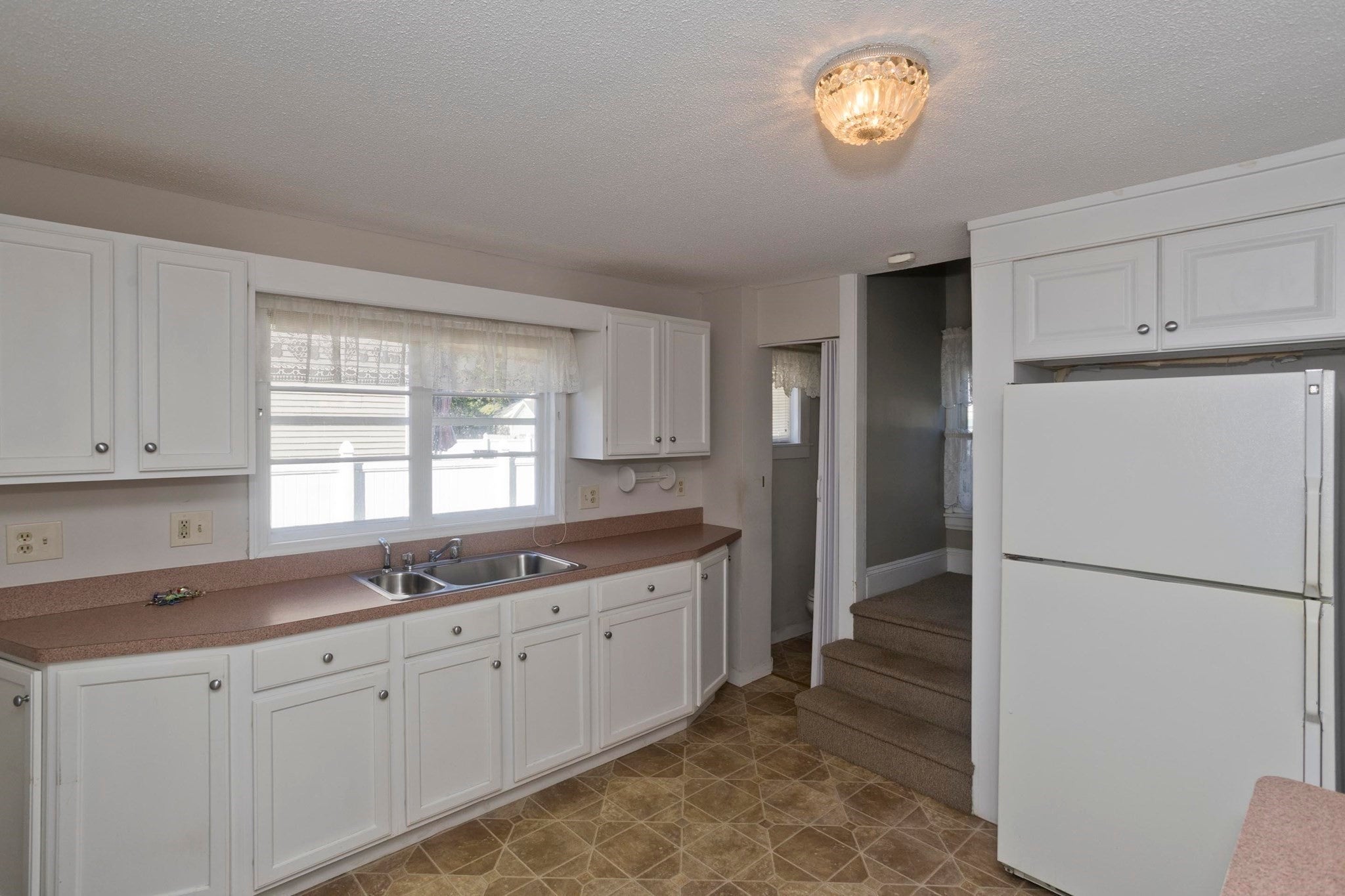 276 Tremont St, Springfield, MA, 276 Tremont St, Springfield, MA Photo #2