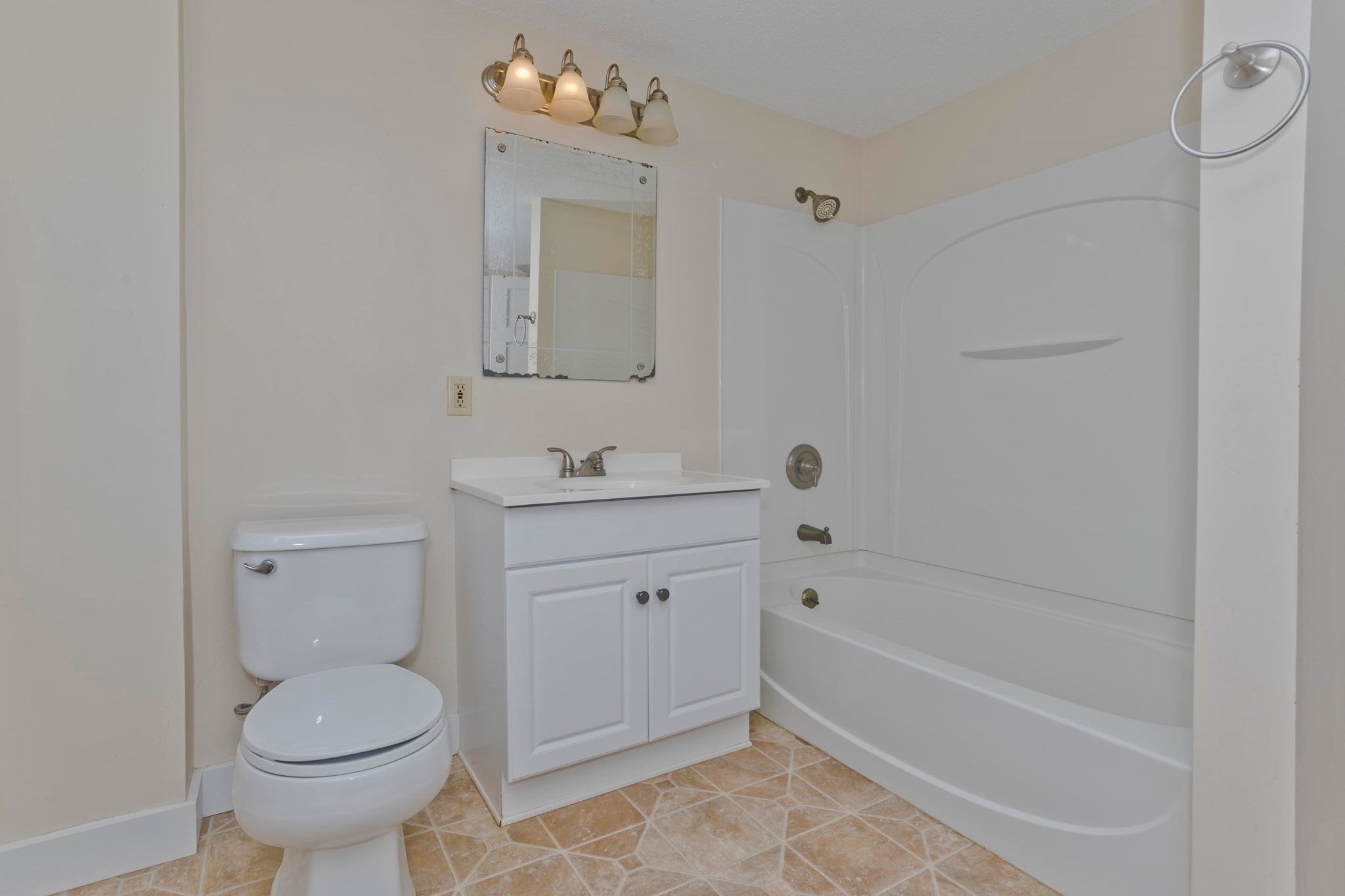 276 Tremont St, Springfield, MA, 276 Tremont St, Springfield, MA Photo #11