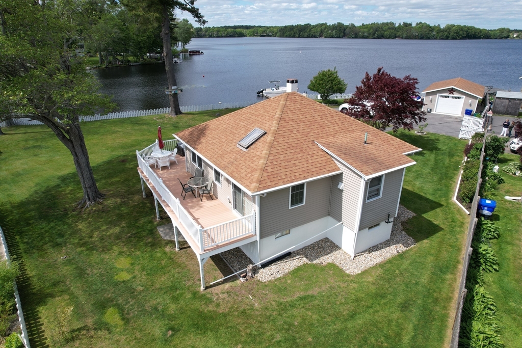 72 Lakeview Place