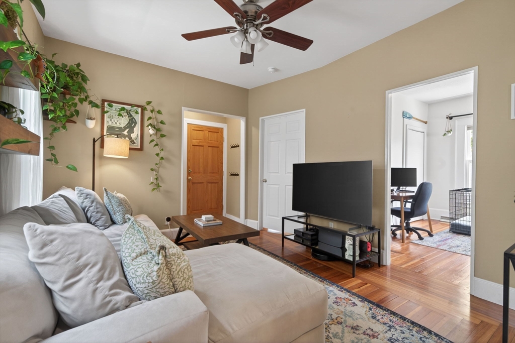 62 Hudson St 1