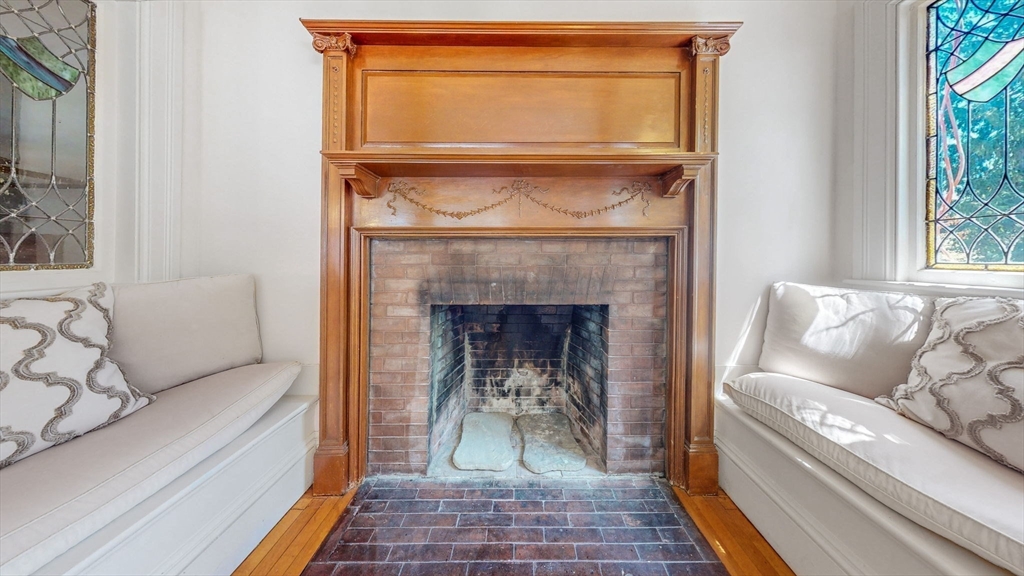 36 Dexter Rd