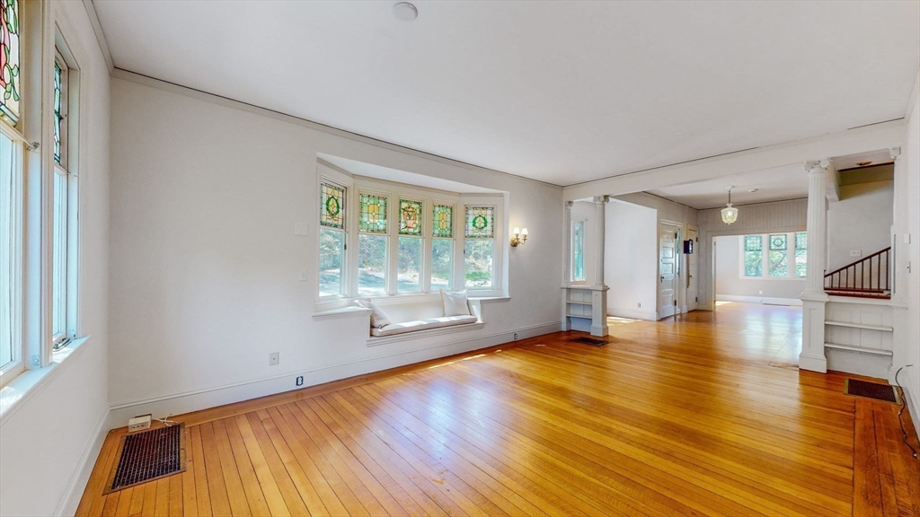 36 Dexter Rd