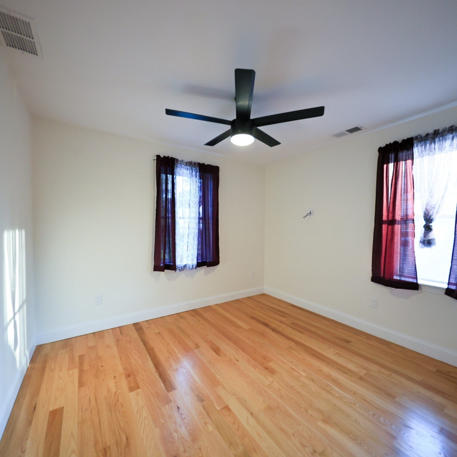 173 Westford St, Lowell, MA, 173 Westford St, Lowell, MA Photo #24