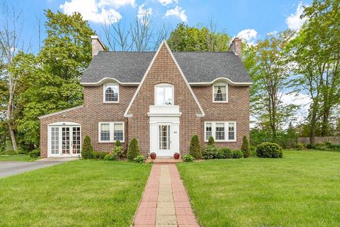 23 Lincoln Ave Winchendon MA 01475