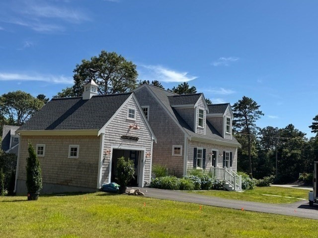 35 Sterling Rd