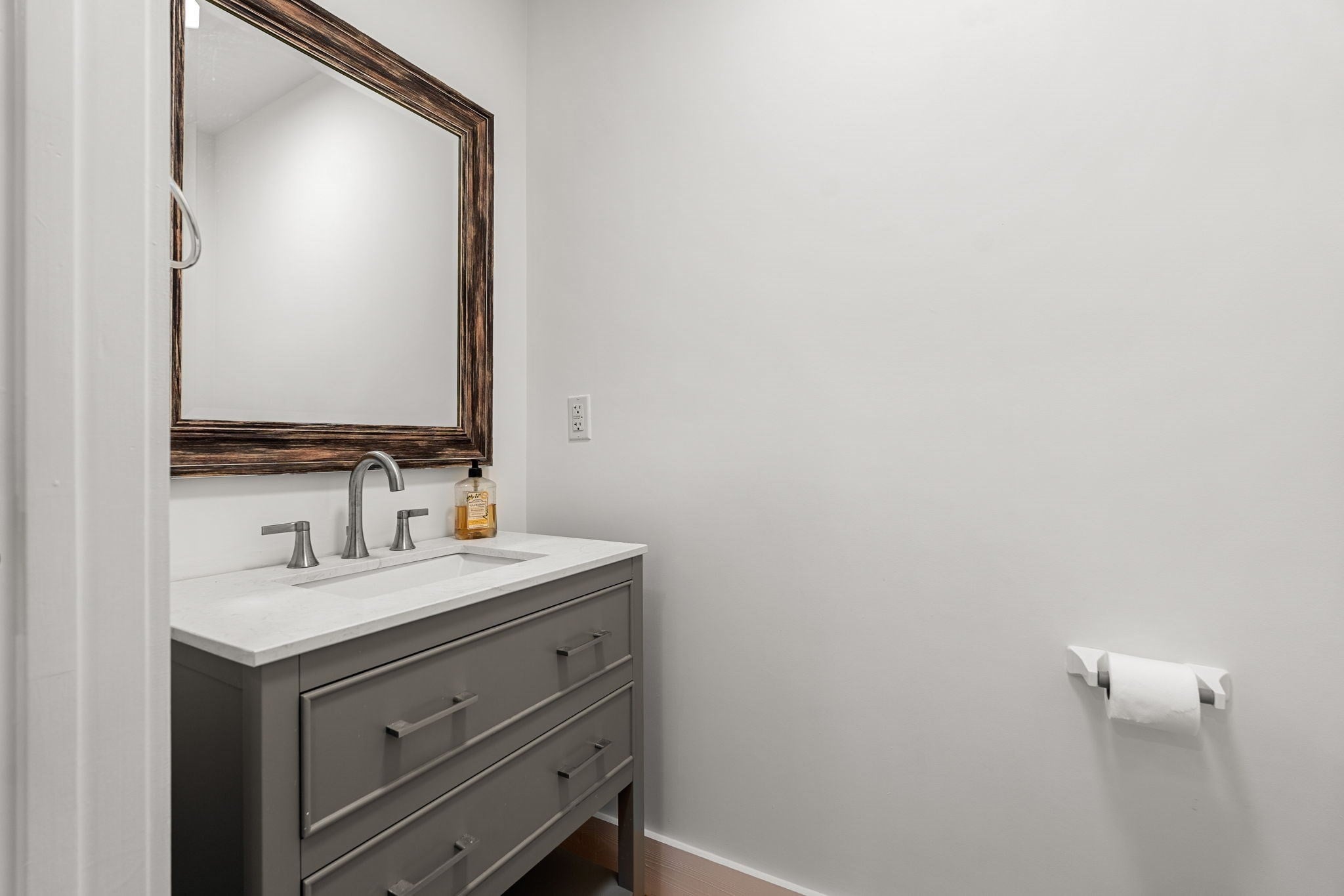 20 Paradise RD #20, Swampscott, MA, 20 Paradise RD #20, Swampscott, MA Photo #14