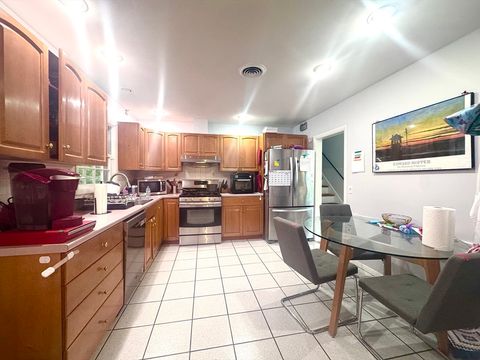 11 Tirrell Cres 11 Newton MA 02467