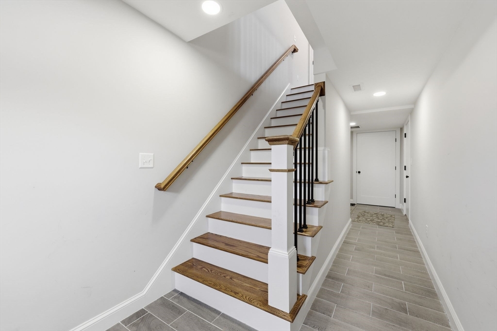 59 Castine St, Worcester, MA Photo #27