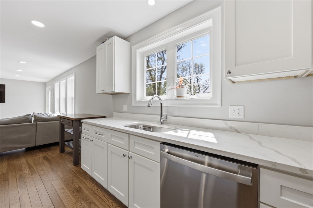 59 Castine St, Worcester, MA Photo #6