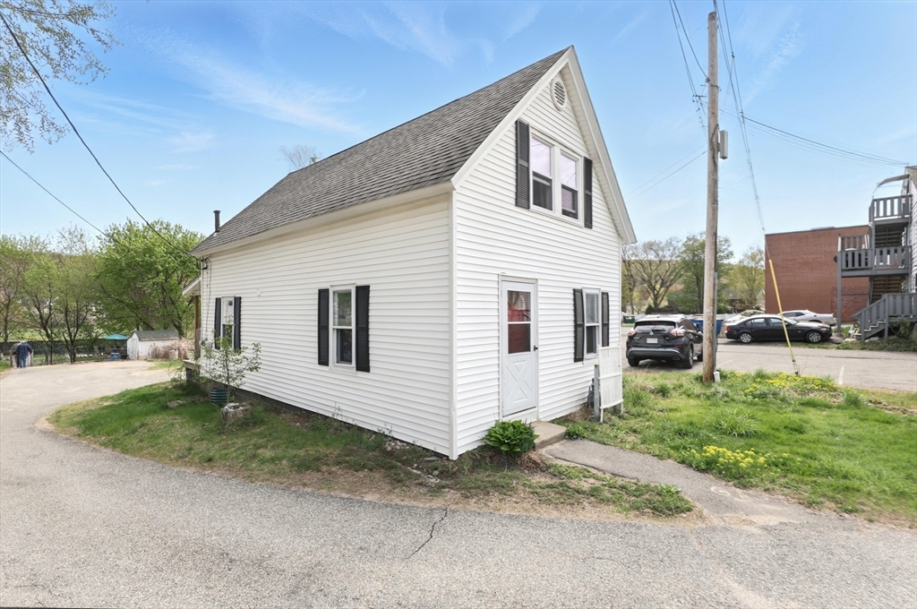 124-126 Main St
