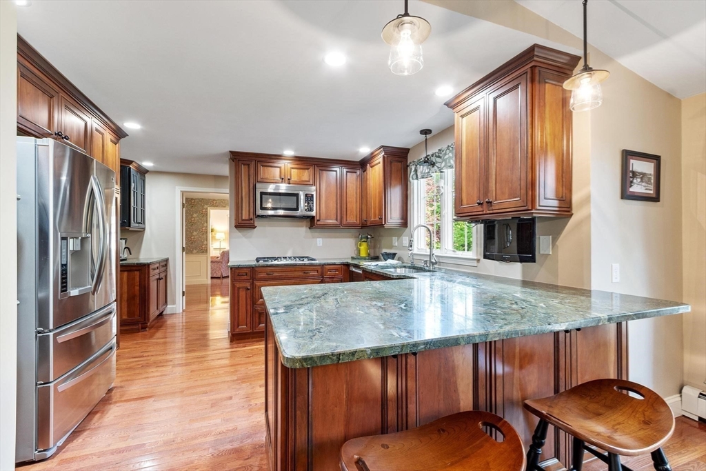 19 Dalton Road, Chelmsford, MA Photo #12