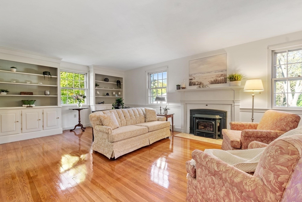 19 Dalton Road, Chelmsford, MA Photo #6