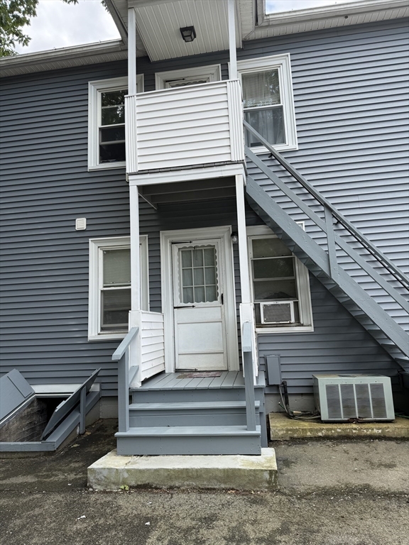 27 Mission St