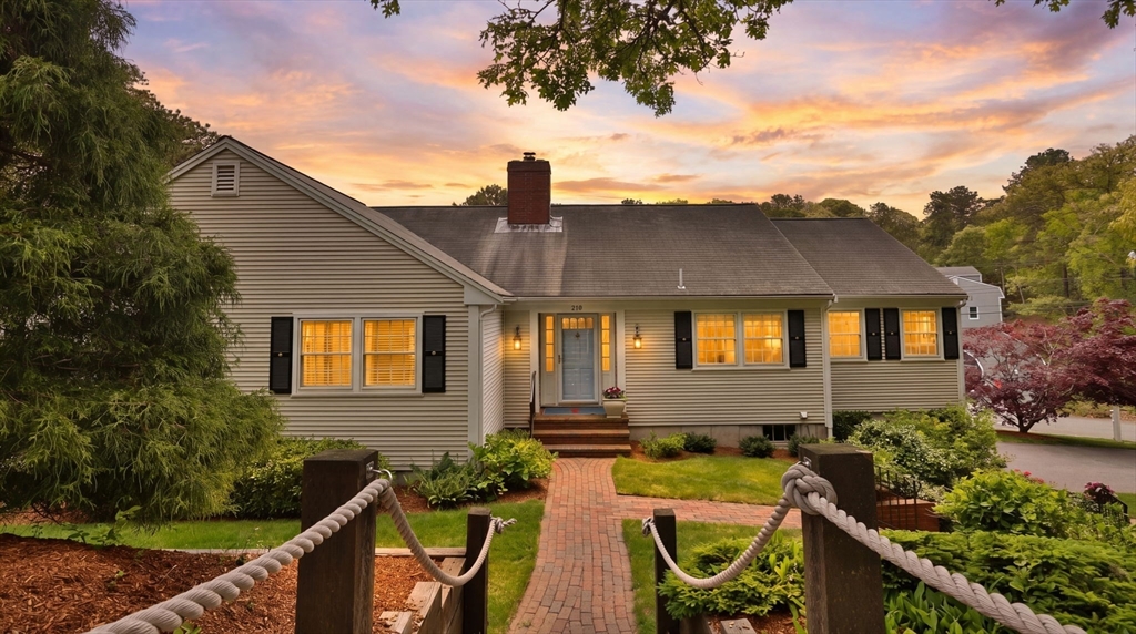 240 Riverview Drive
