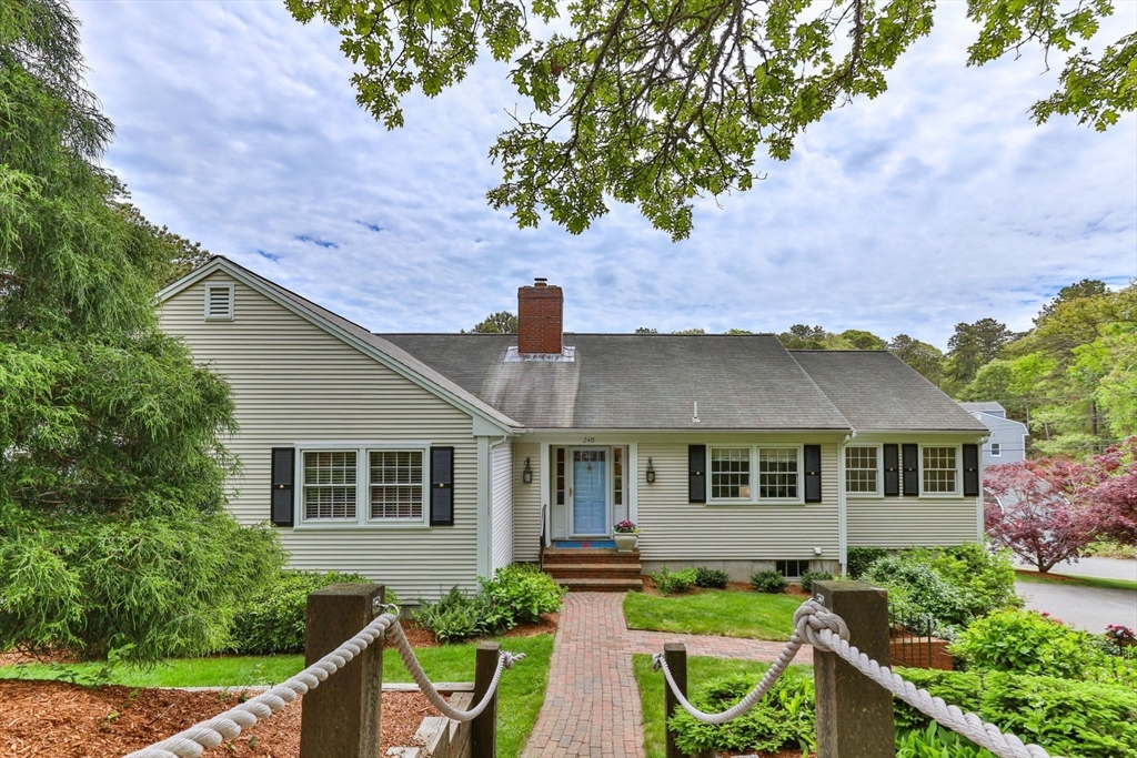 240 Riverview Drive