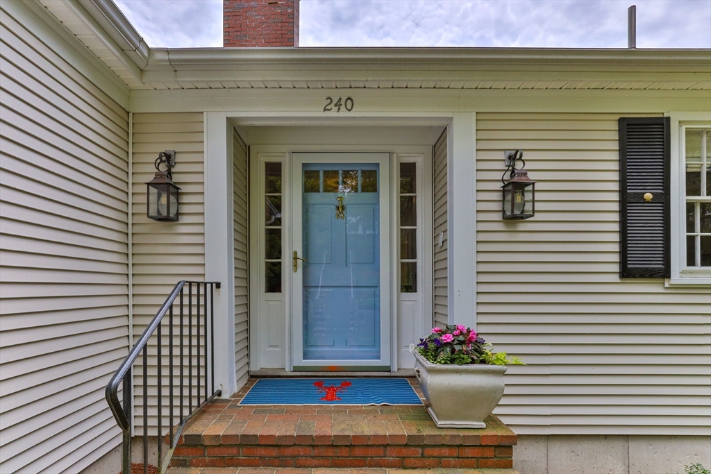 240 Riverview Drive
