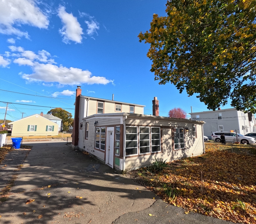 38 Chase St