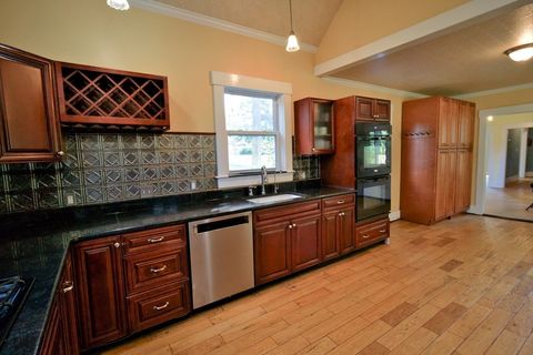 16 Washington St Chelmsford MA 01863