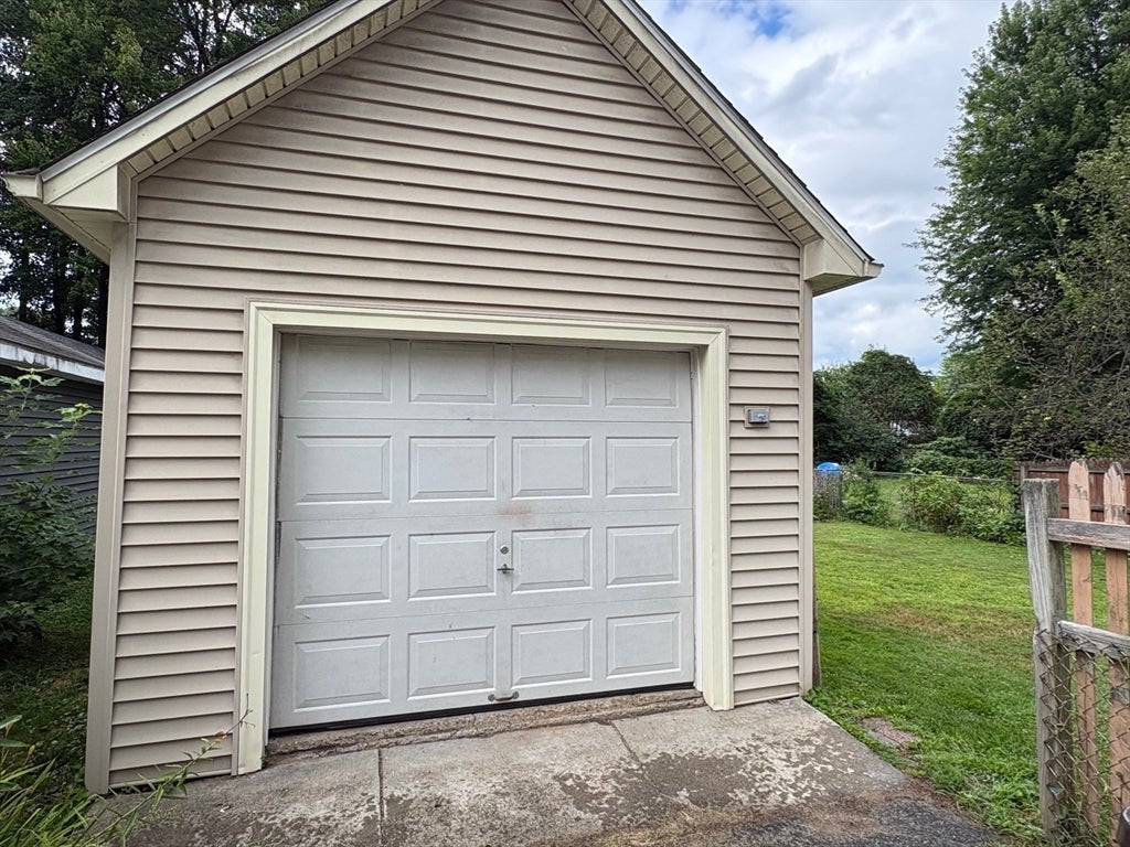 88 Carr Avenue, Agawam, MA Photo #20