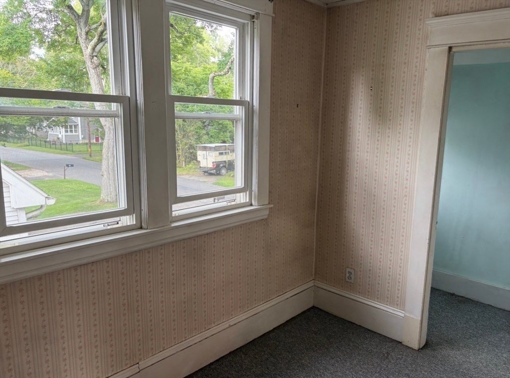 88 Carr Avenue, Agawam, MA Photo #12