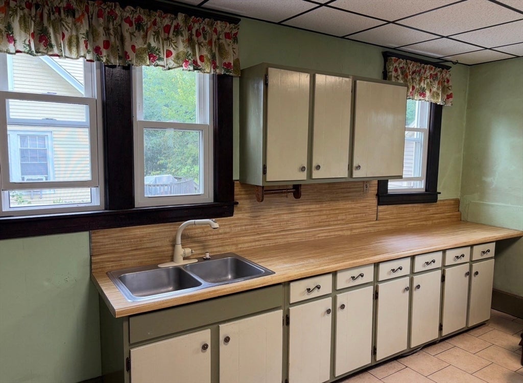 88 Carr Avenue, Agawam, MA Photo #6