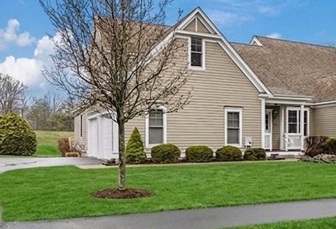 26 Sanctuary Ln 26 Hopkinton MA 01748