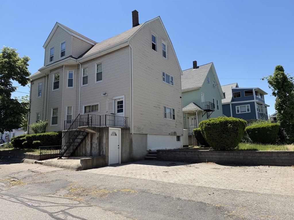 117-119 Belmont St